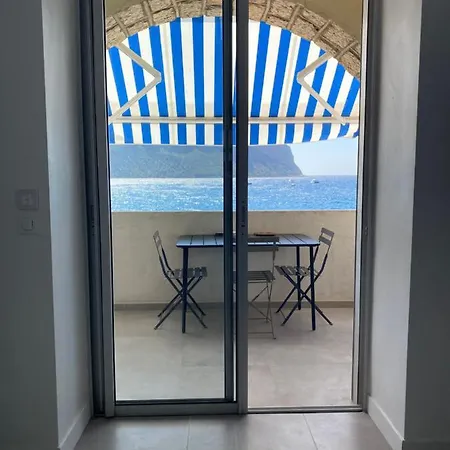 Bord De Mer, Vue Exceptionnelle